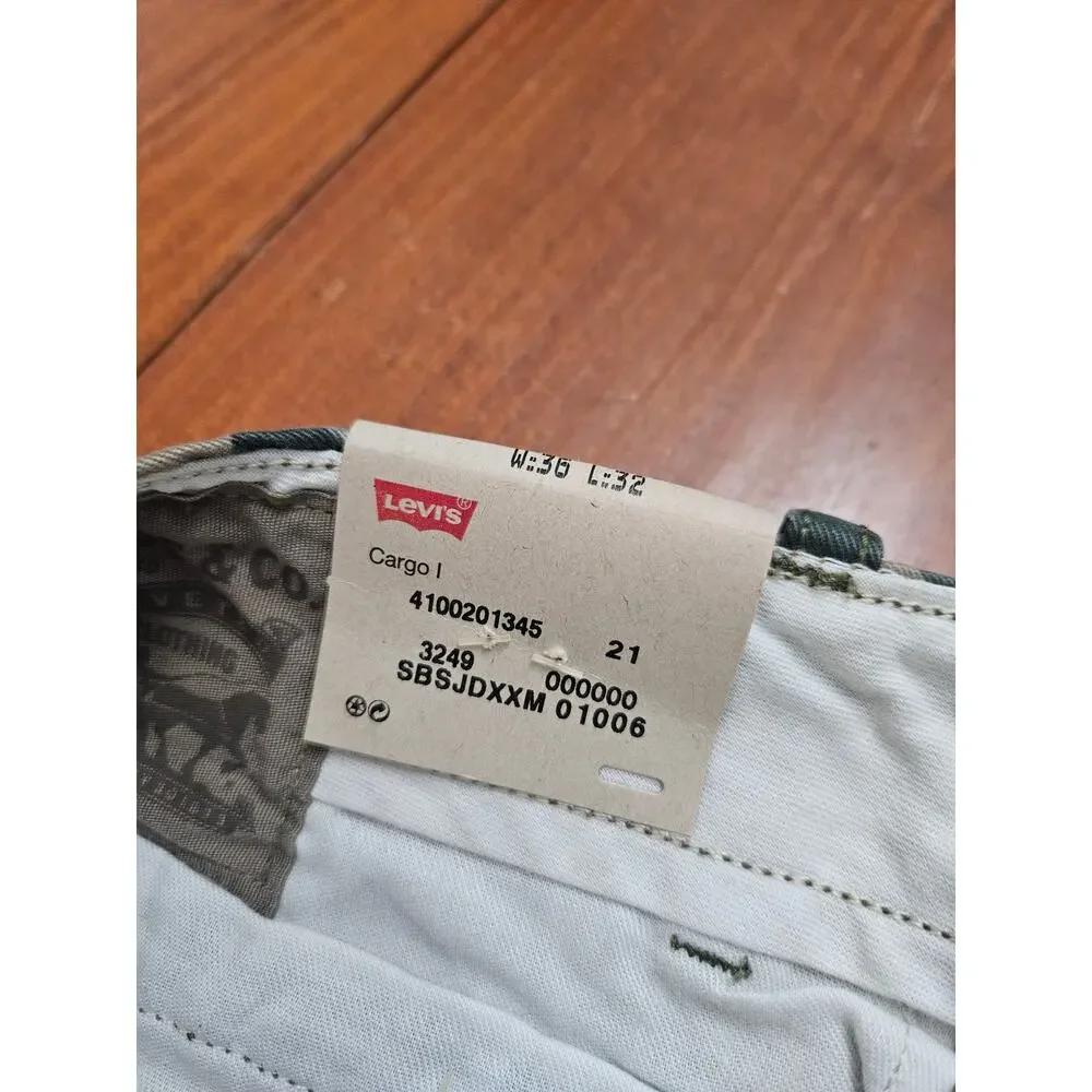 Levi's Cargo I Camo Cargo Pants Men's 36x32 Relaxed Fit NWT Camouflage